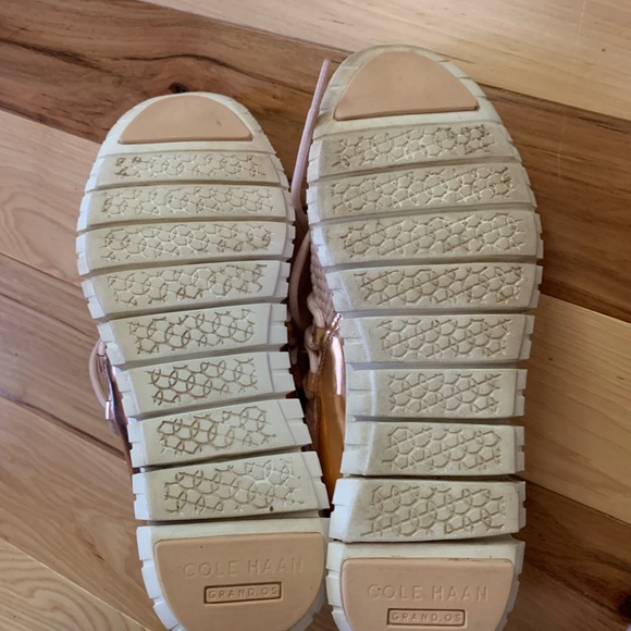 Cole Haan Zerogrand Quilted Sneakers Sz 8 Cute Pink & Rose Gold - Picture 4 of 5